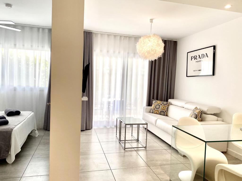 Casa Perla - Cozy Apartment Pool Side Коралео Екстериор снимка